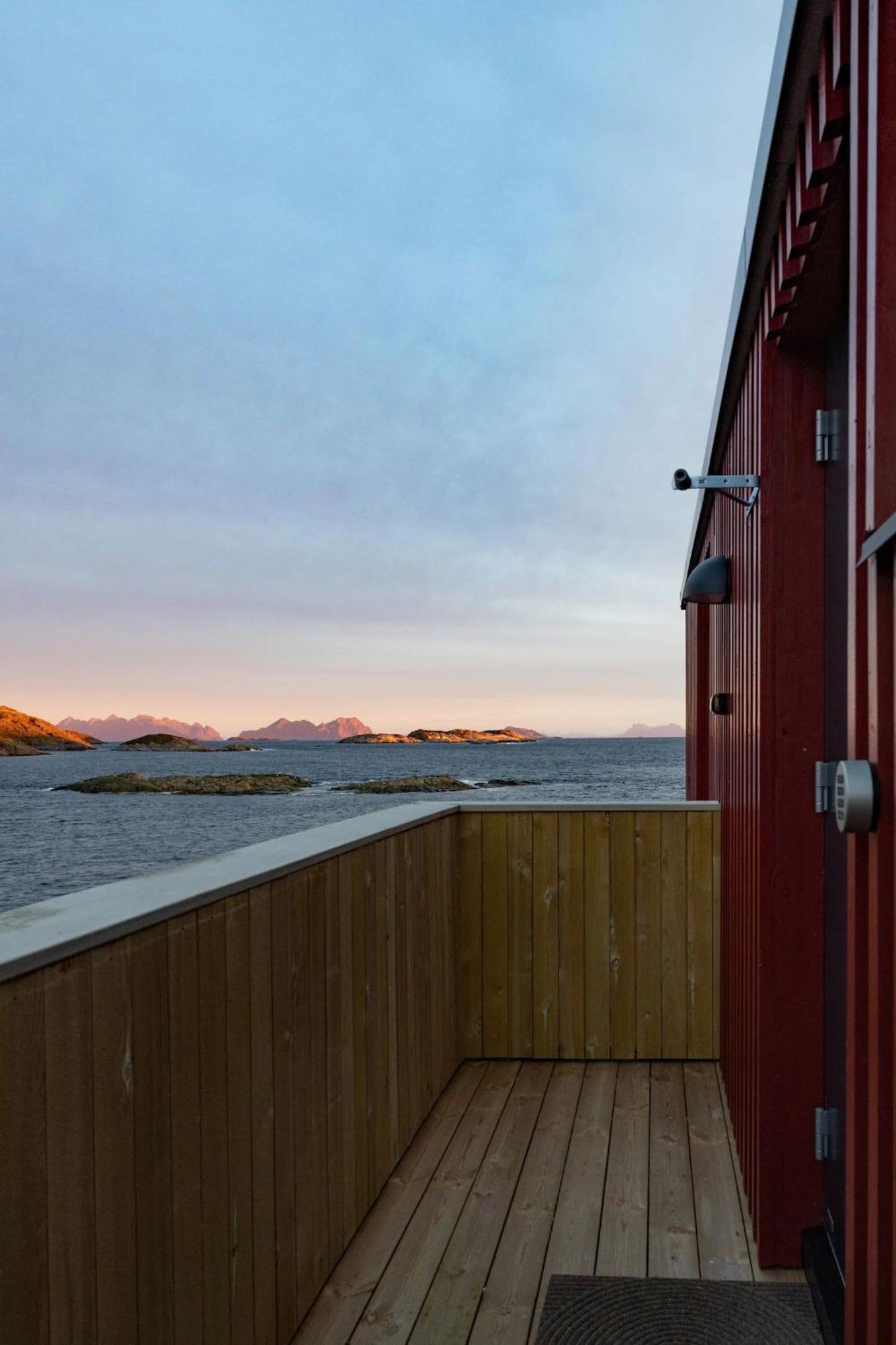 Leilighet Med Fantastisk Utsikt Henningsvær Exteriör bild